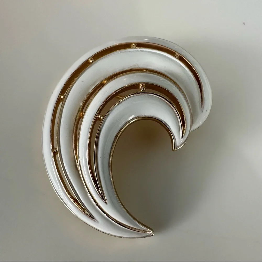 Trifari White Enamel and Gold Tone Brooch-Signed Crown Trifari Vintage